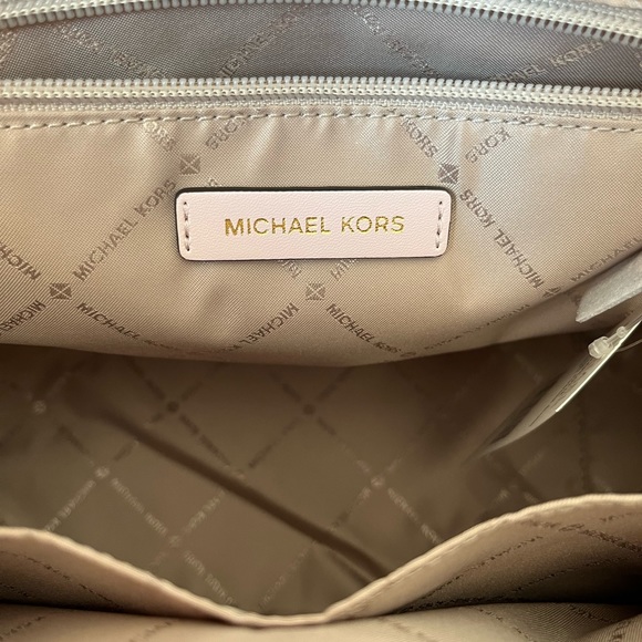 🌼Michael Kors Set - Picture 10 of 16